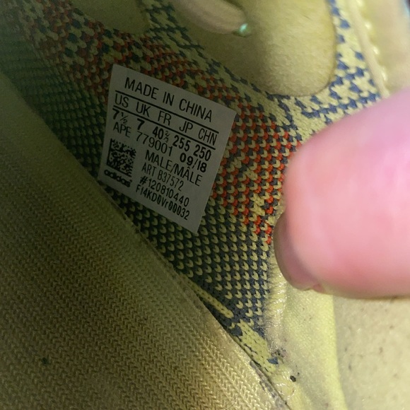Neon yellow Yeezy boost 350 shoes size 7.5 used still in good shape - Picture 6 of 7